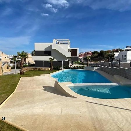 Beautiful New South Facing Bungalow With Large Terrace Dehesa de Campoamor  Екстер'єр фото